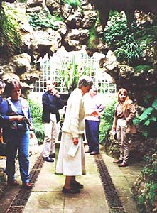 WEA outing to Swiss Garden in 1999